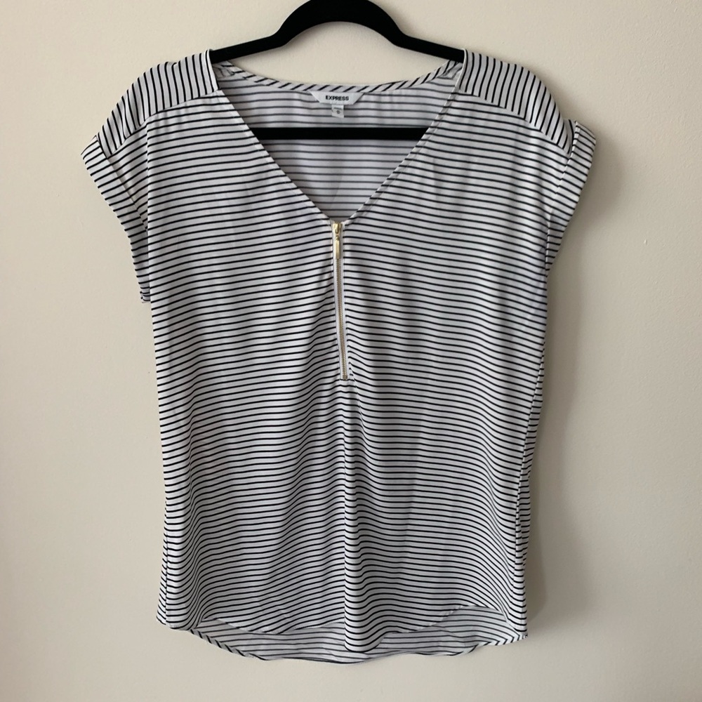 EXPRESS Striped blouse